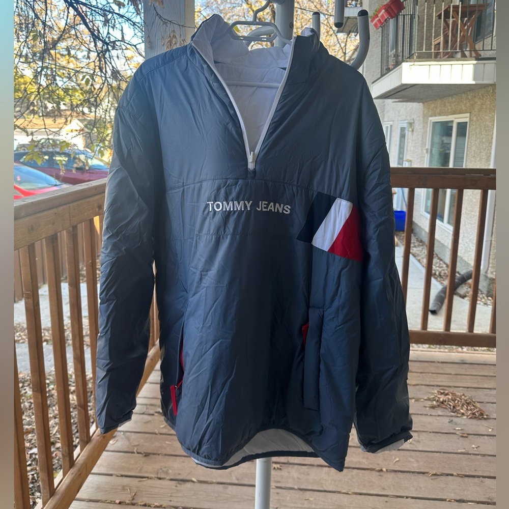 Reversible puffer jacket from Tommy Jeans size large
